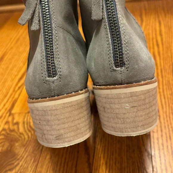 Crevo “Clara” Grey Suede Leather Booties Western size 9.5 worn once - Picture 9 of 10